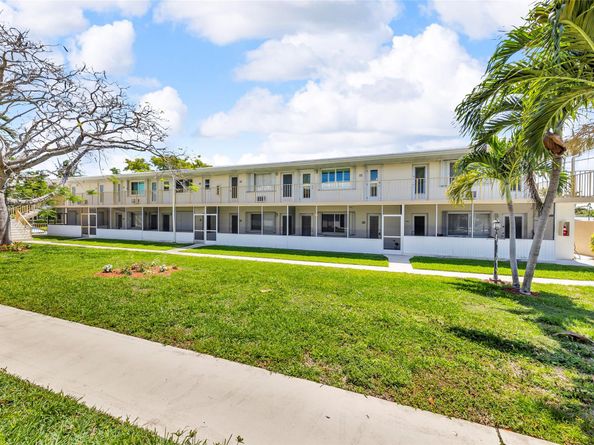 11 SW 4th Ave 29, Boca Raton FL 33432