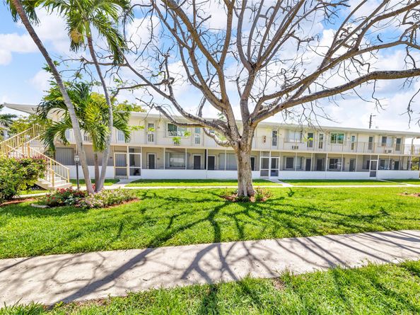 11 SW 4th Ave 29, Boca Raton FL 33432