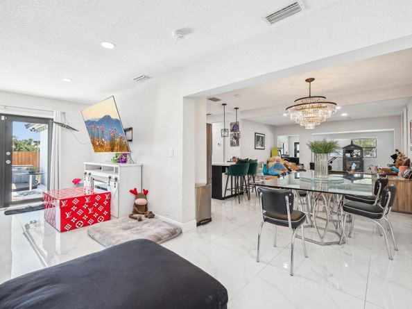2030 SW 22nd Ave, Fort Lauderdale FL 33312