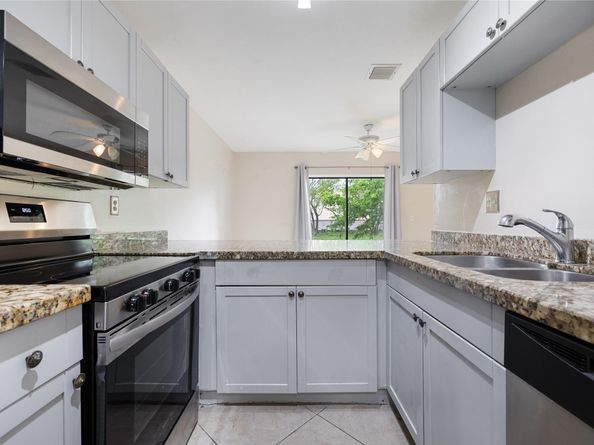 9744 NW 14th St 33, Coral Springs FL 33071