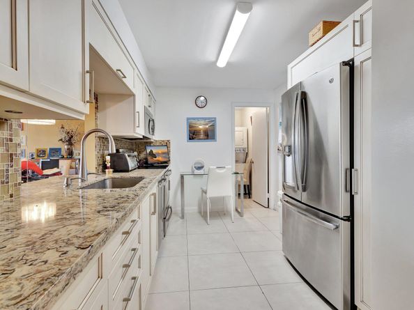 6461 NW 2nd Avenue 512, Boca Raton FL 33487