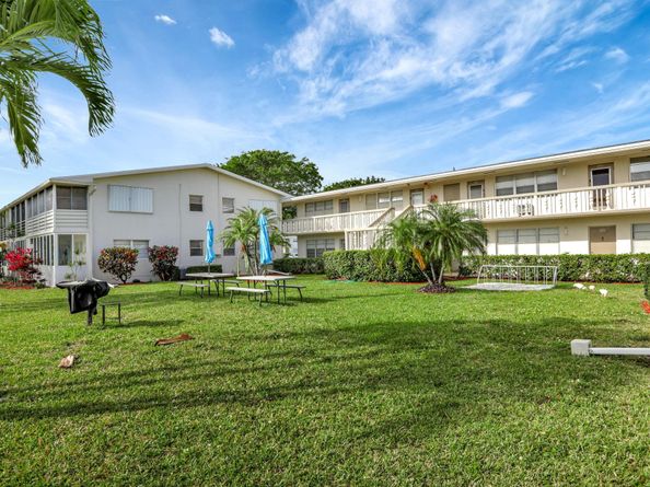 275 Markham M 275, Deerfield Beach FL 33442