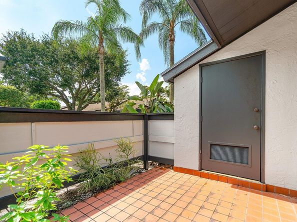 476 Lynbrook Court, Royal Palm Beach FL 33411