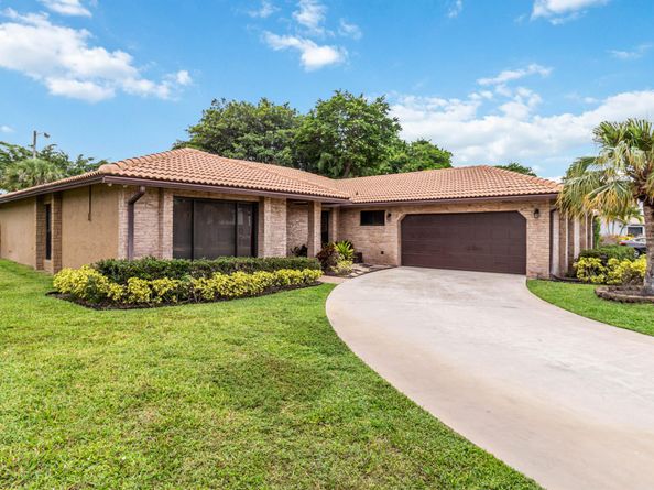 21920 Holly Tree Way, Boca Raton FL 33428