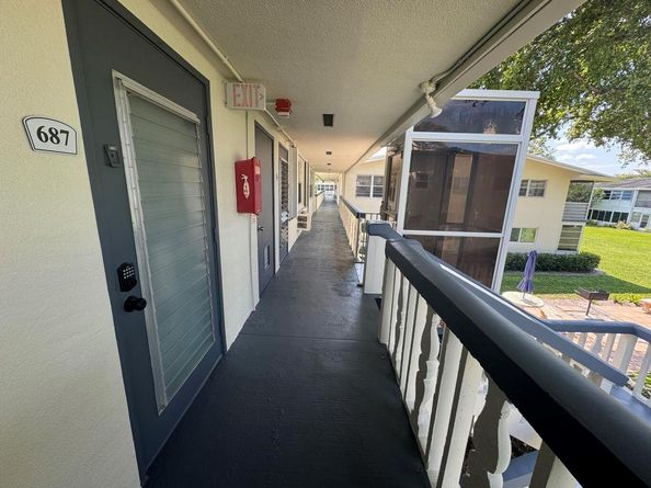 687 Durham Y, Deerfield Beach FL 33442