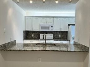 3822 38th Way, West Palm Beach FL 33407