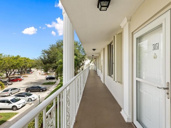 6073 Balboa Circle 303, Boca Raton FL 33433