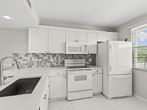 6073 Balboa Circle 303, Boca Raton FL 33433