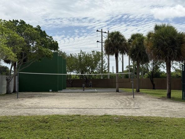 14666 SW 132nd Ct, Miami FL 33186