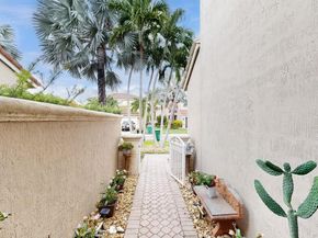 14666 SW 132nd Ct, Miami FL 33186