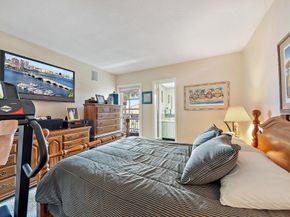 120 Lehane Ter 301, North Palm Beach FL 33408