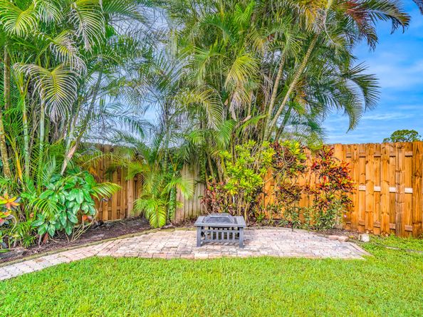 113 Prado Street, Royal Palm Beach FL 33411