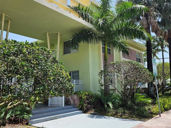 350 S Shore Dr 8, Miami Beach FL 33141