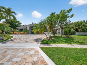 7681 NE Morningside Terrace, Boca Raton FL 33487