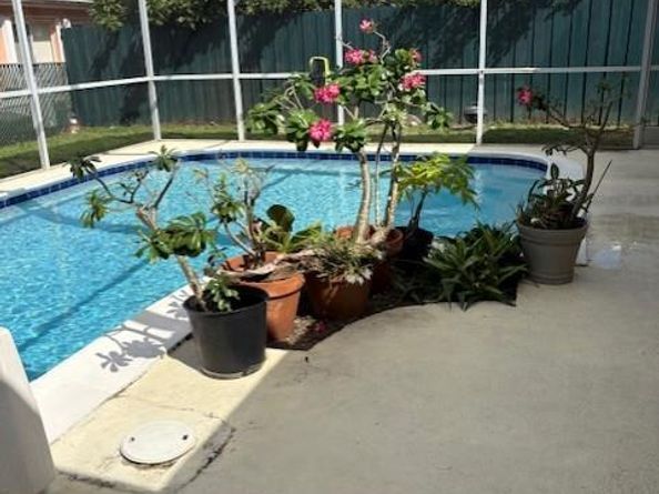 8501 NW 19th St, Pembroke Pines FL 33024