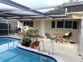 8501 NW 19th St, Pembroke Pines FL 33024