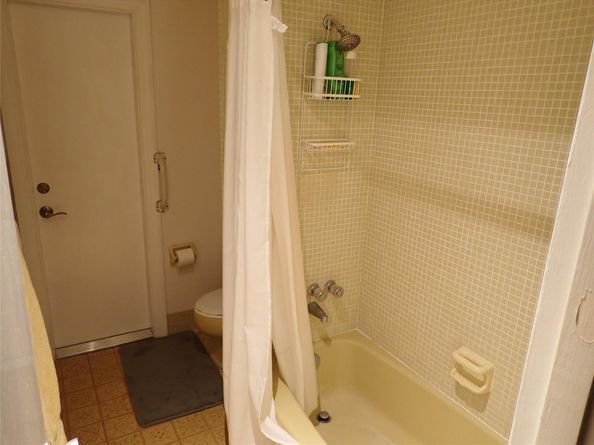 8501 NW 19th St, Pembroke Pines FL 33024