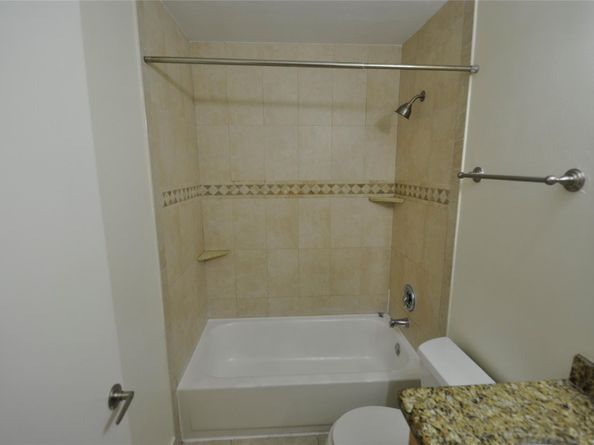 3409 NW 44th St 205, Lauderdale Lakes FL 33309