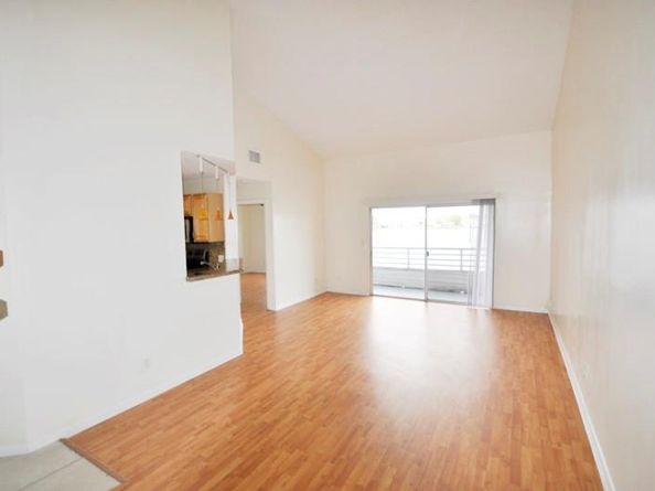 3409 NW 44th St 205, Lauderdale Lakes FL 33309