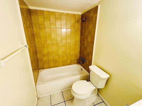 3610 NW 21st St 312, Lauderdale Lakes FL 33311