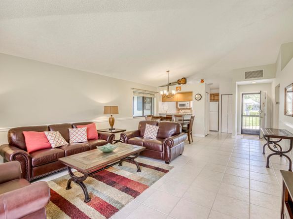 713 Club Drive, Palm Beach Gardens FL 33418