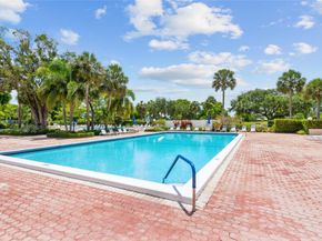555 Oaks Ln 504, Pompano Beach FL 33069