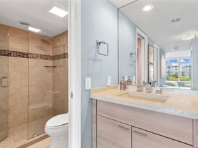 555 Oaks Ln 504, Pompano Beach FL 33069