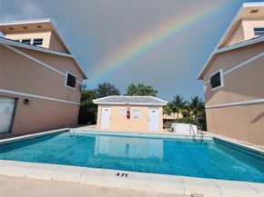 3947 Coral Springs Dr 22, Coral Springs FL 33065