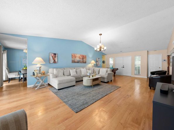 4011 NW 115th Avenue, Coral Springs FL 33065