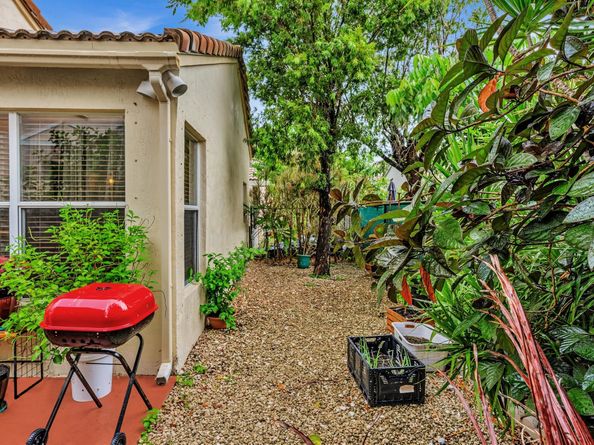 5843 Eagle Cay Ter, Coconut Creek FL 33073