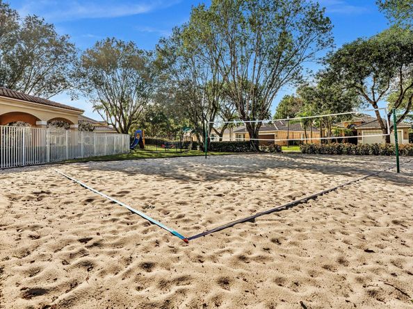 5843 Eagle Cay Ter, Coconut Creek FL 33073