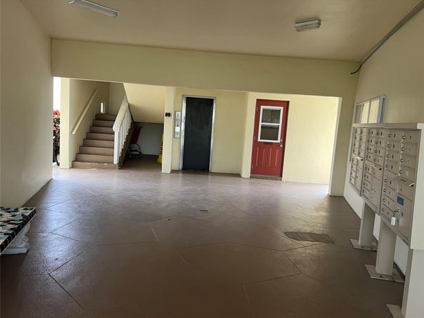 4411 NW 16th St F204, Fort Lauderdale FL 33313