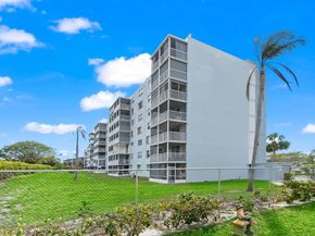 5500 NW 2nd Avenue 414, Boca Raton FL 33487