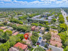 10657 NW 1st St, Plantation FL 33324