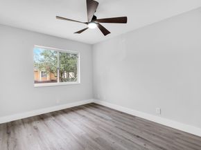 10657 NW 1st St, Plantation FL 33324