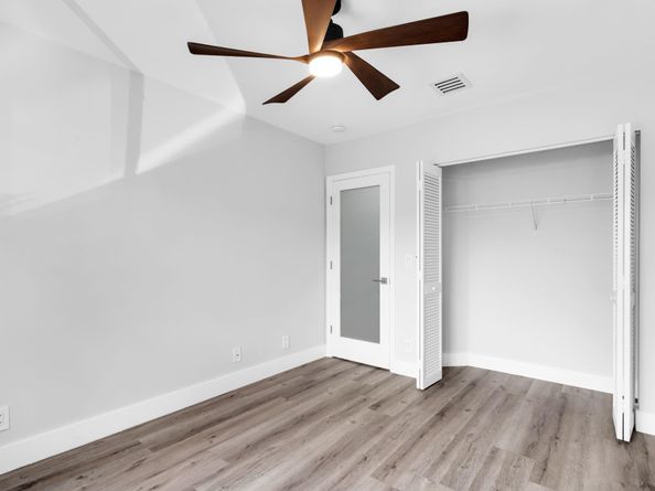 10657 NW 1st St, Plantation FL 33324