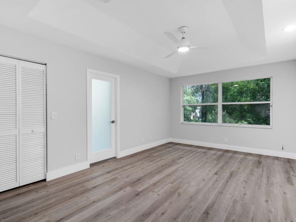 10657 NW 1st St, Plantation FL 33324
