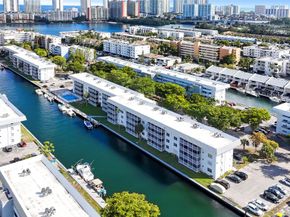 3725 NE 169th St 207, North Miami Beach FL 33160