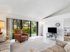 605 Club Drive, Palm Beach Gardens FL 33418