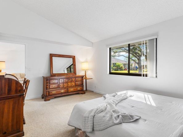 605 Club Drive, Palm Beach Gardens FL 33418