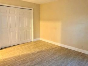 3502 Riverside Dr, Coral Springs FL 33065