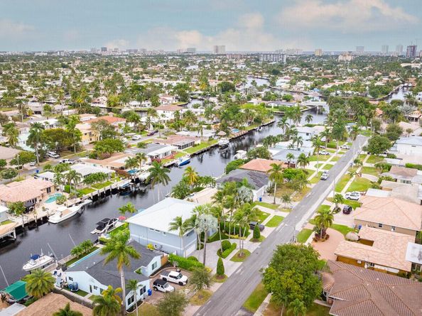 311 SE 11th Street, Pompano Beach FL 33060