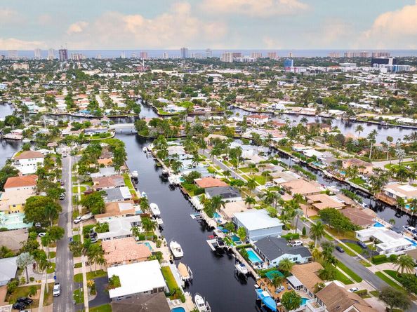311 SE 11th Street, Pompano Beach FL 33060