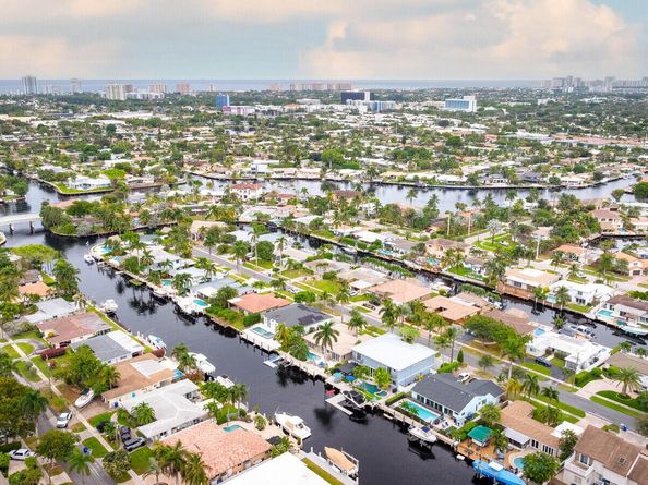 311 SE 11th Street, Pompano Beach FL 33060
