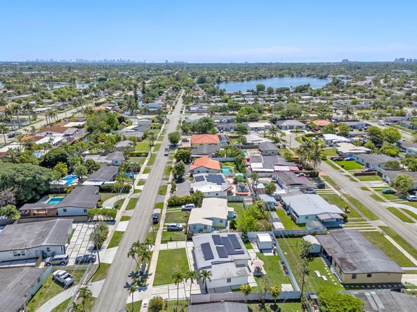 11290 SW 48 Street, Miami FL 33165