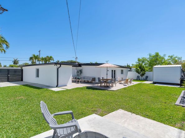 11290 SW 48 Street, Miami FL 33165