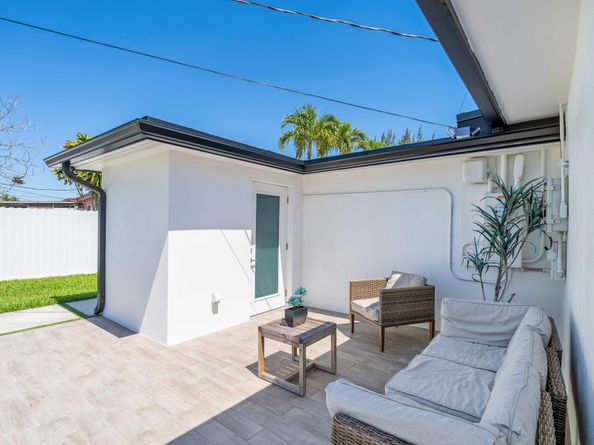 11290 SW 48 Street, Miami FL 33165
