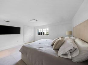 1900 Admirals Way, Fort Lauderdale FL 33316