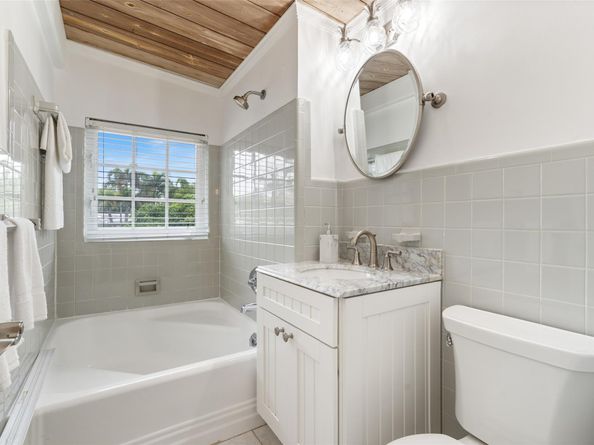 1900 Admirals Way, Fort Lauderdale FL 33316