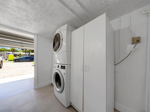 1900 Admirals Way, Fort Lauderdale FL 33316